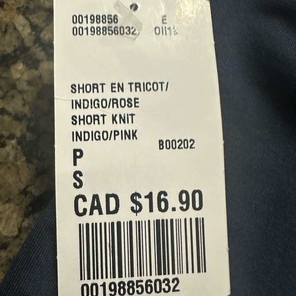 BNWT Forever 21 Shorts - Picture 5 of 5